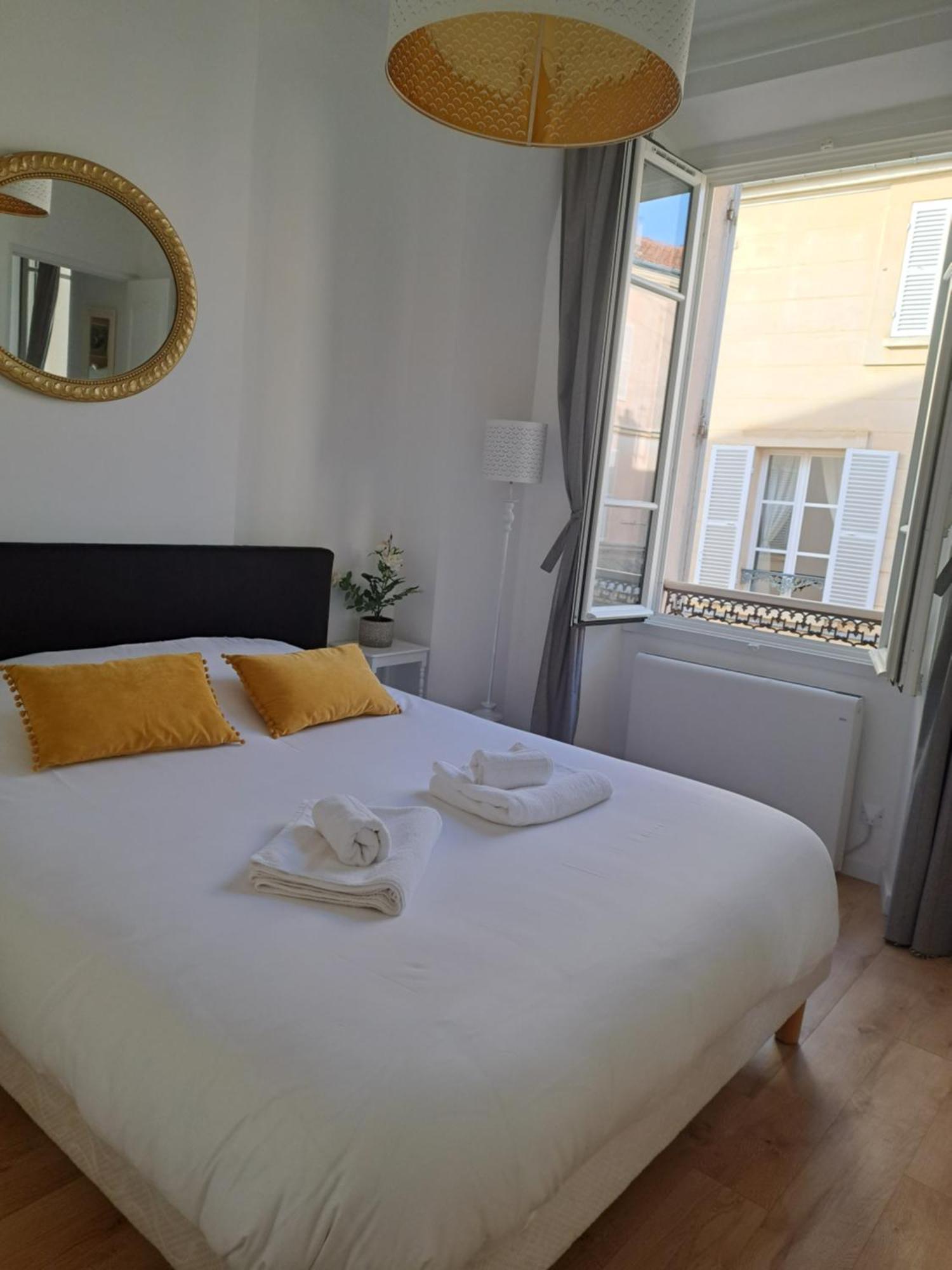 Agreable 2 Pieces - Rue Du Vieux Versailles Exterior photo